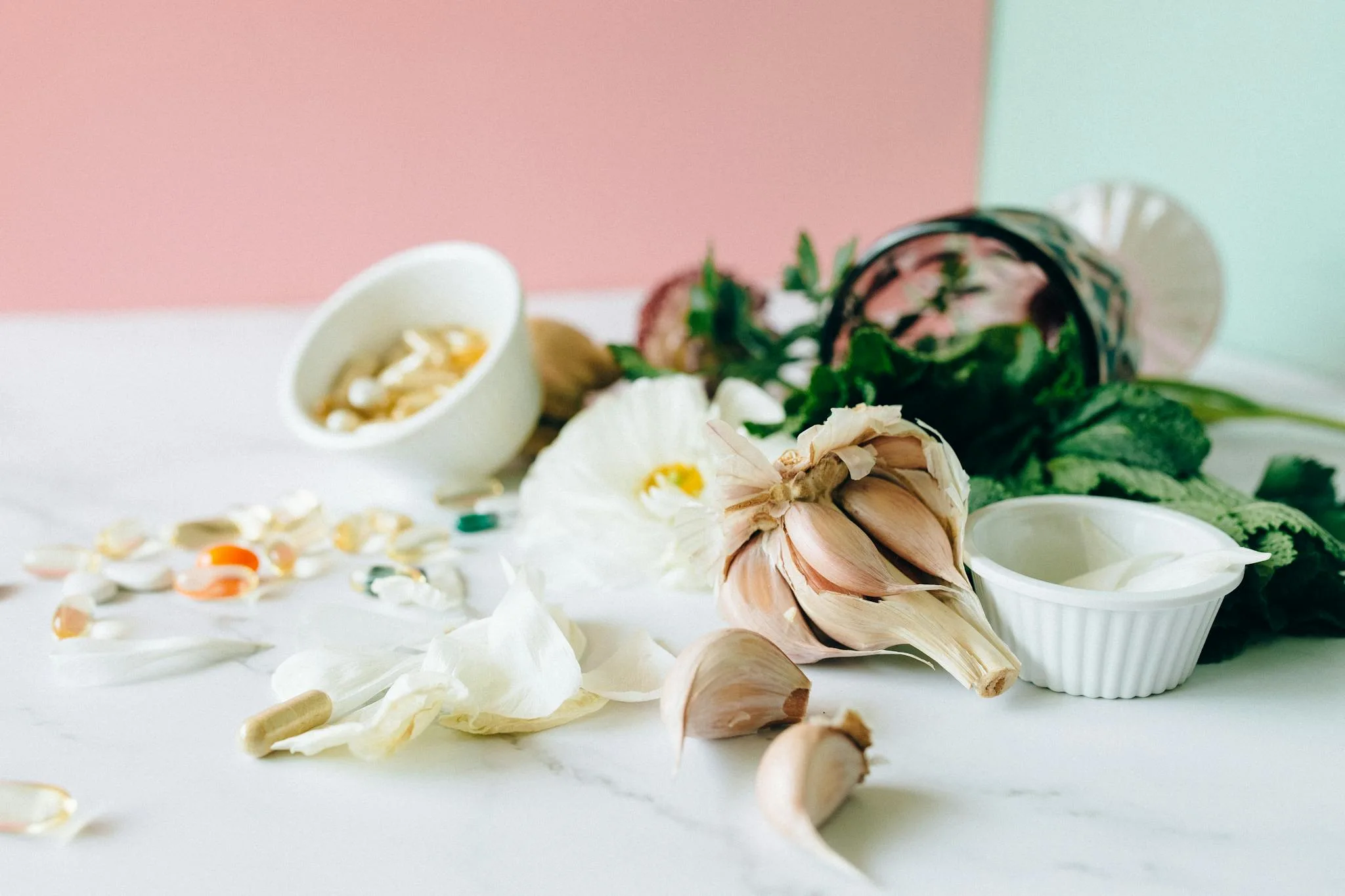 garlic on the table